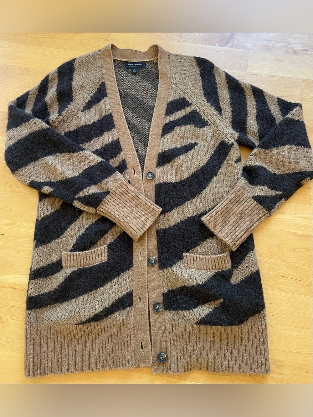 Banana Republic Two-Tone Knit Cardigan in Tan and Brown